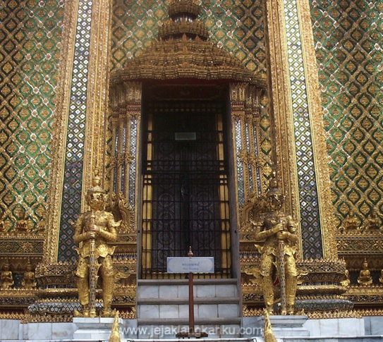 thailand istana raja siam backpackers