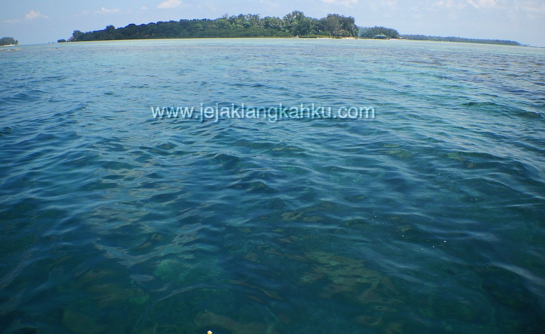 wisata pulau seribu jakarta underwater beach