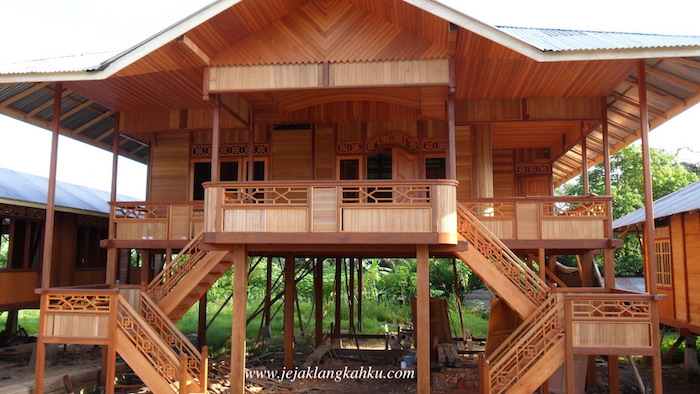 Ingin Bangun Rumah Cepat ? Bisa Coba Rumah Panggung Kreasi Desa Woloan, Tomohon, Manado