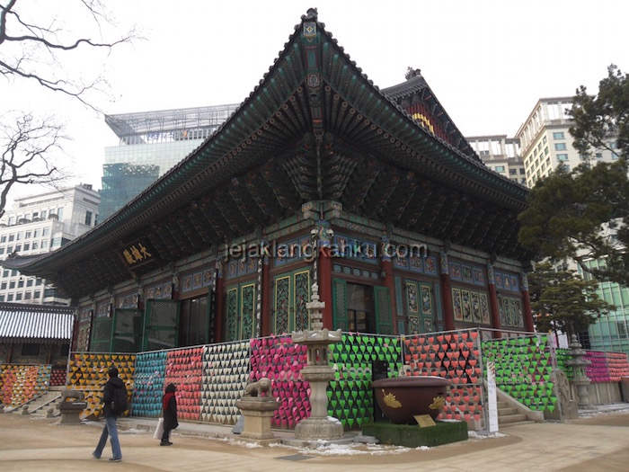 Warna Warni Lentera Kertas di Jogye-sa Temple Seoul, Korea