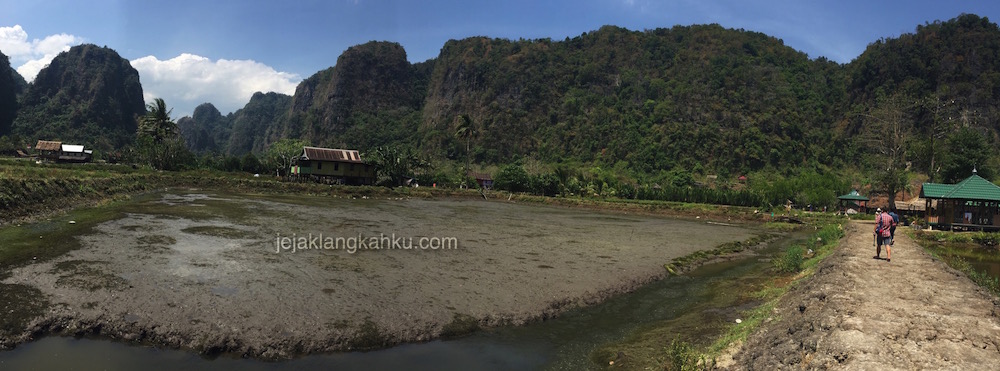 Hening, Sepi, ditemani Desiran Angin di Kampung Berua Rammang-Rammang, Maros Makassar (part 2)