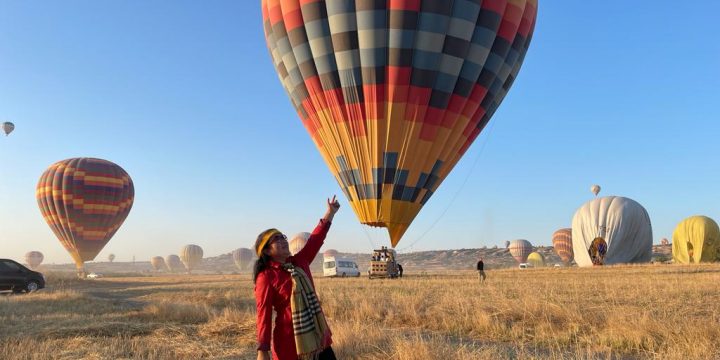 Warna Warni Langit Cappadocia oleh Hot Air Ballon, Turki